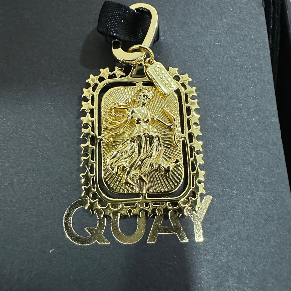 Quay charm